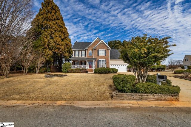 102 Spring Lake Loop, Simpsonville, SC 29681