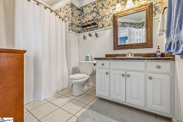 102 Spring Lake Loop, Simpsonville, SC 29681