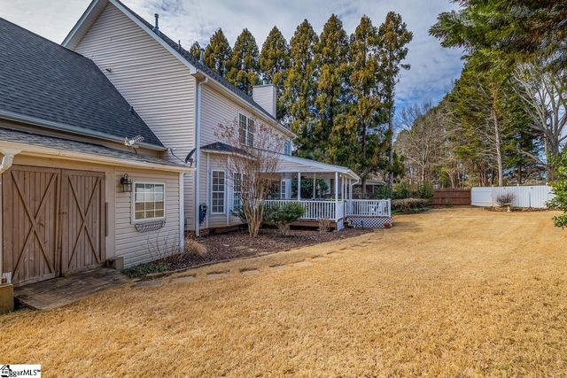 102 Spring Lake Loop, Simpsonville, SC 29681