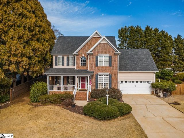 102 Spring Lake Loop, Simpsonville, SC 29681