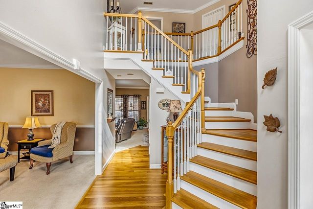 102 Spring Lake Loop, Simpsonville, SC 29681