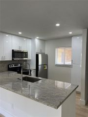 7800 Camino Real H307 H307, Miami, FL 33143