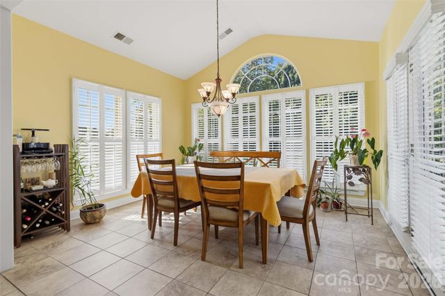 7607 Meadow Grove Drive, Waxhaw, NC 28173
