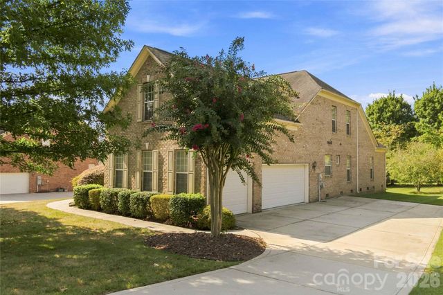 7607 Meadow Grove Drive, Waxhaw, NC 28173