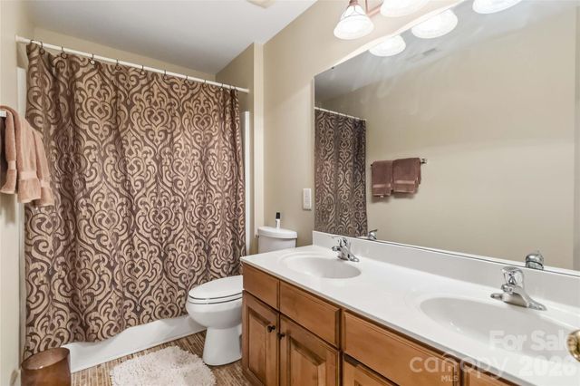 7607 Meadow Grove Drive, Waxhaw, NC 28173
