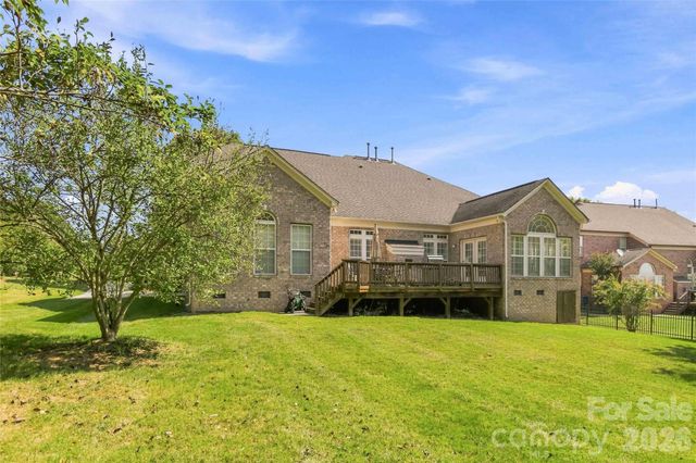 7607 Meadow Grove Drive, Waxhaw, NC 28173