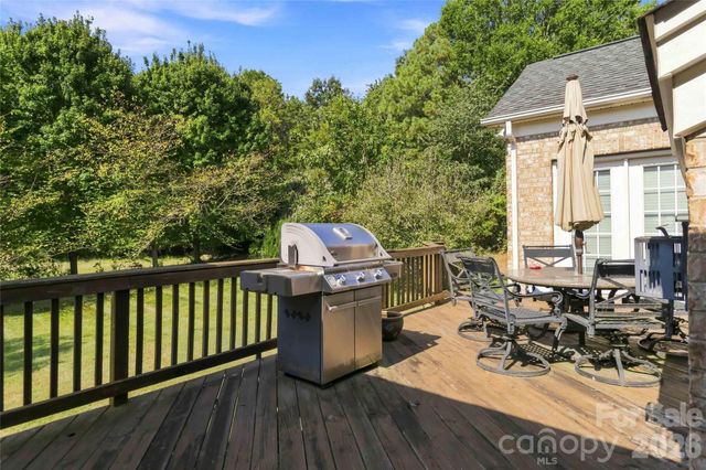 7607 Meadow Grove Drive, Waxhaw, NC 28173