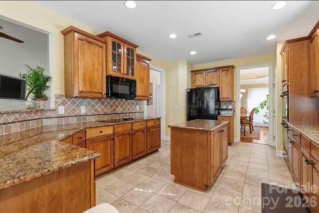 7607 Meadow Grove Drive, Waxhaw, NC 28173
