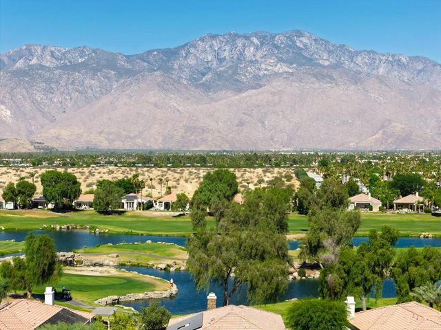 33 ViA Las Flores, Rancho Mirage, CA 92270