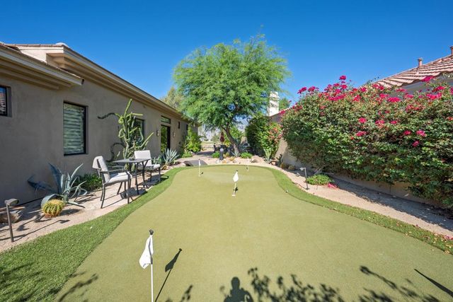33 ViA Las Flores, Rancho Mirage, CA 92270