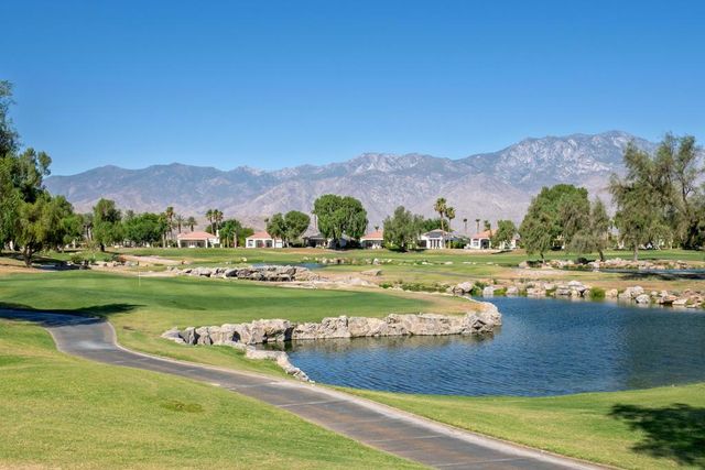 33 ViA Las Flores, Rancho Mirage, CA 92270