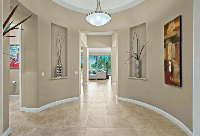 33 ViA Las Flores, Rancho Mirage, CA 92270