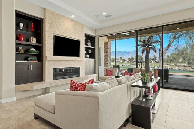 33 ViA Las Flores, Rancho Mirage, CA 92270