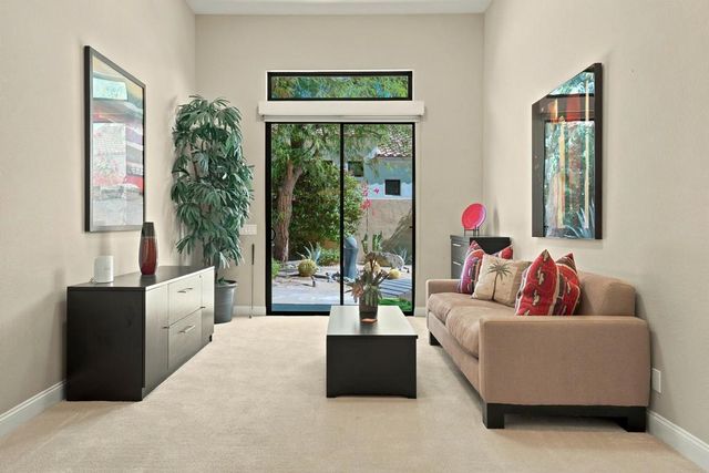 33 ViA Las Flores, Rancho Mirage, CA 92270