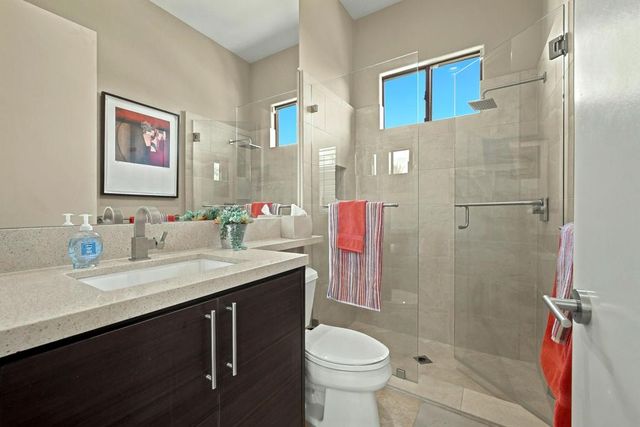 33 ViA Las Flores, Rancho Mirage, CA 92270