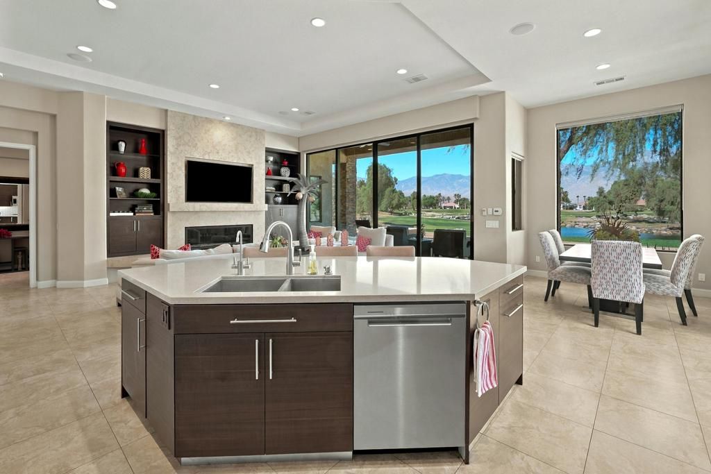 33 ViA Las Flores, Rancho Mirage, CA 92270