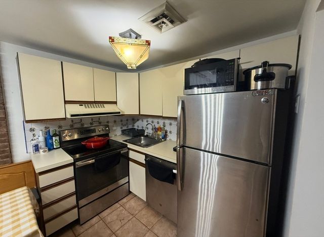 280 Commonwealth Ave G9, Boston, MA 02116