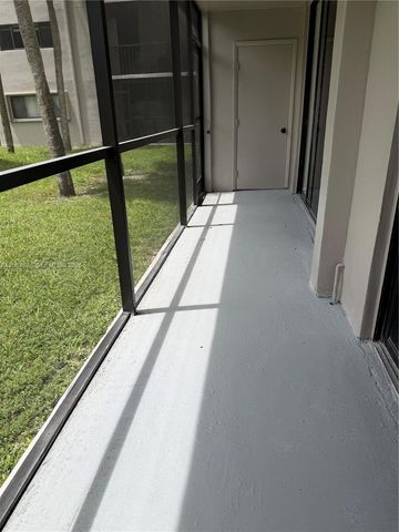 8700 SW 133rd Ave Road 120, Miami, FL 33183