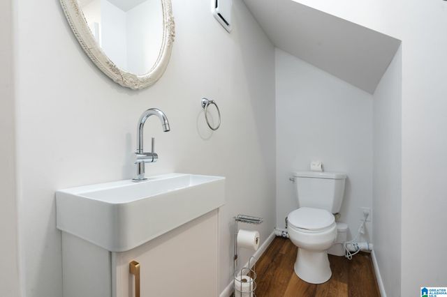 428 TROUSDALE STREET, Vestavia Hills, AL 35216