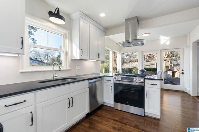 428 TROUSDALE STREET, Vestavia Hills, AL 35216