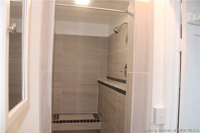 616 Gerry Lane, Madison, IN 47250