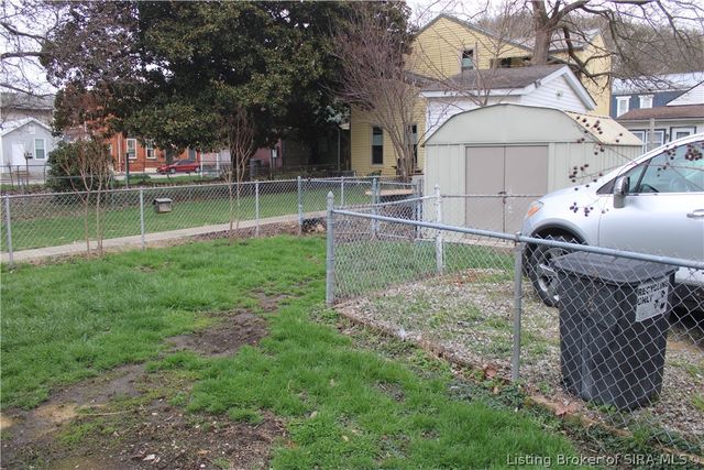 616 Gerry Lane, Madison, IN 47250