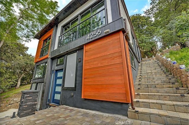 4256 Rosario Road, Woodland Hills, CA 91364