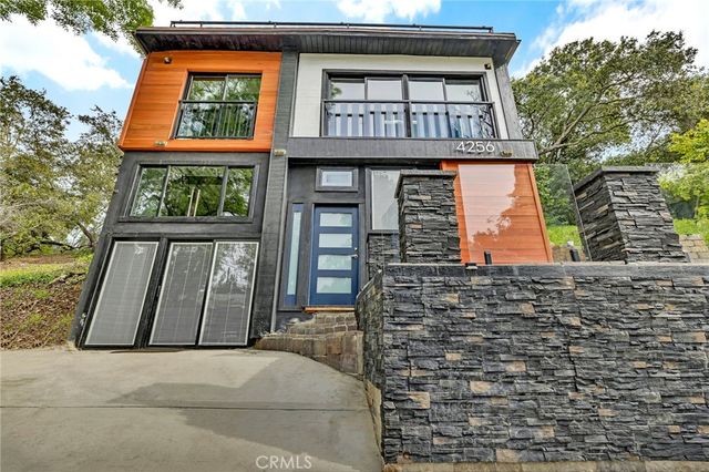 4256 Rosario Road, Woodland Hills, CA 91364