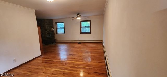 34 Hillside Ave, Jefferson Twp., NJ 07460