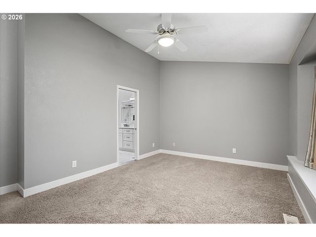 16653 Nw Paddington Dr, Beaverton, OR 97006