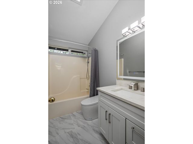 16653 Nw Paddington Dr, Beaverton, OR 97006