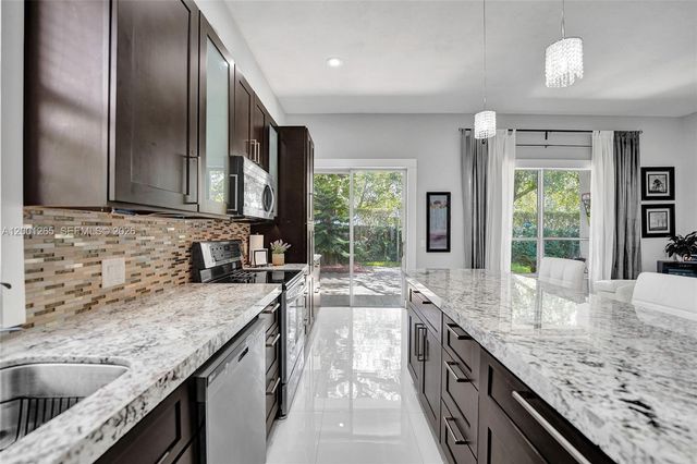 1445 NW 143rd Ave, Pembroke Pines, FL 33028