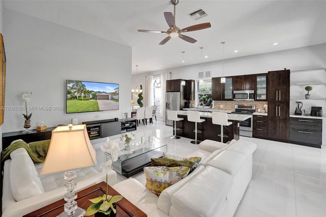 1445 NW 143rd Ave, Pembroke Pines, FL 33028