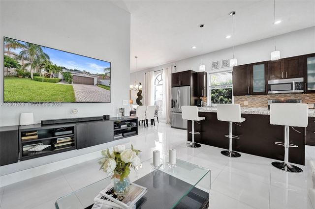 1445 NW 143rd Ave, Pembroke Pines, FL 33028