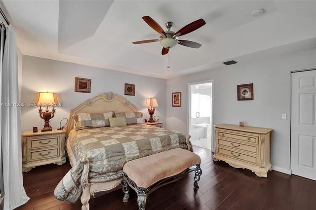 1445 NW 143rd Ave, Pembroke Pines, FL 33028