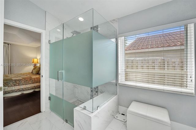 1445 NW 143rd Ave, Pembroke Pines, FL 33028