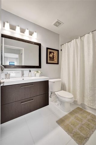 1445 NW 143rd Ave, Pembroke Pines, FL 33028