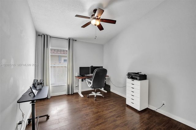 1445 NW 143rd Ave, Pembroke Pines, FL 33028