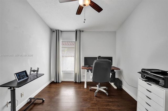 1445 NW 143rd Ave, Pembroke Pines, FL 33028