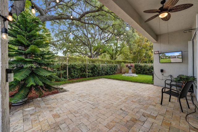 1445 NW 143rd Ave, Pembroke Pines, FL 33028