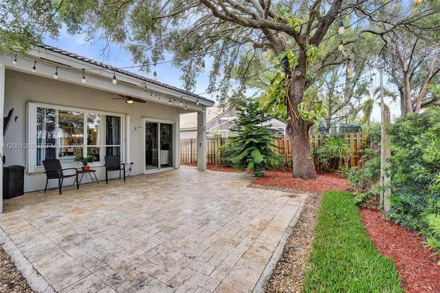 1445 NW 143rd Ave, Pembroke Pines, FL 33028