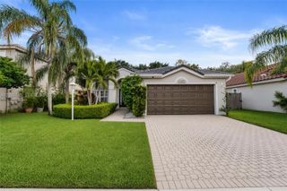 1445 NW 143rd Ave, Pembroke Pines, FL 33028