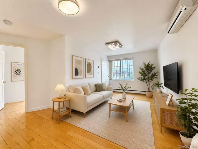 82-15 Queens Boulevard PH-B, Elmhurst, NY 11373