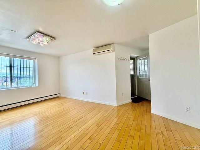 82-15 Queens Boulevard PH-B, Elmhurst, NY 11373