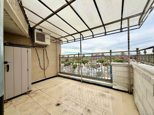 82-15 Queens Boulevard PH-B, Elmhurst, NY 11373