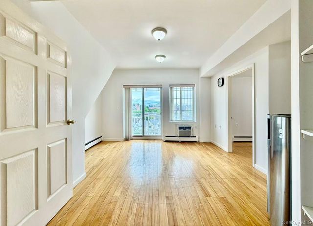 82-15 Queens Boulevard PH-B, Elmhurst, NY 11373