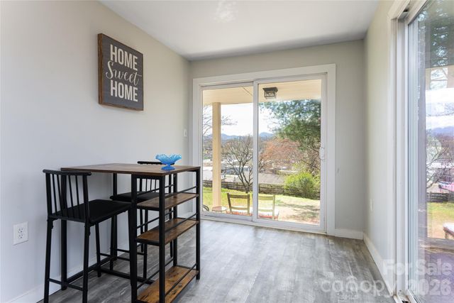 203 Pine Street, Candler, NC 28715