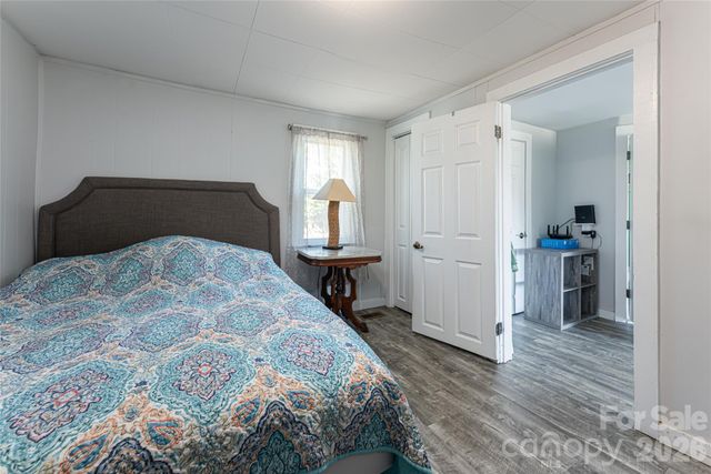 203 Pine Street, Candler, NC 28715