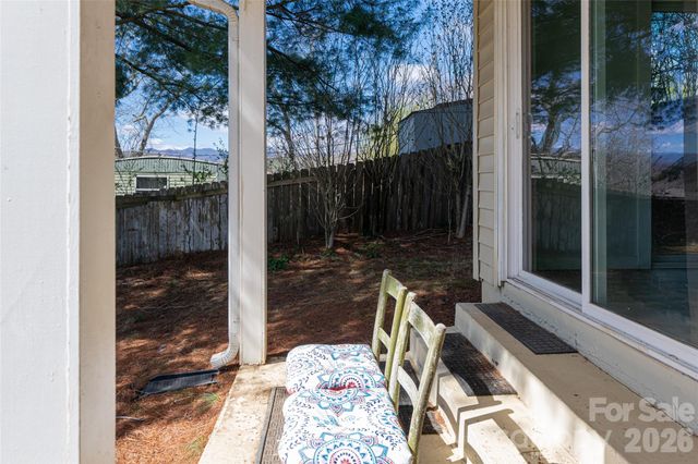 203 Pine Street, Candler, NC 28715