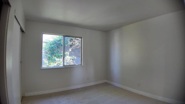 5310 PRIVET Ln, Elk Grove, CA 95758